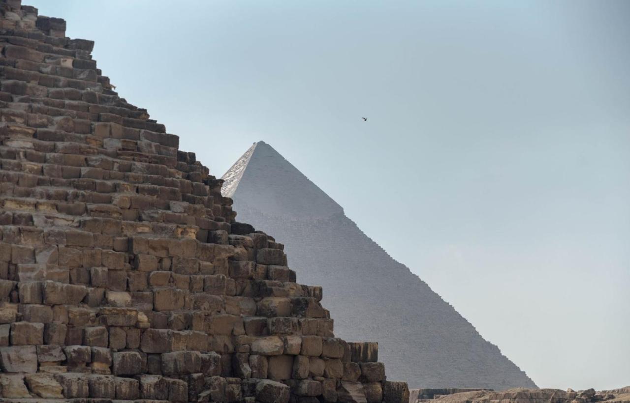 Pyramidal View Gh